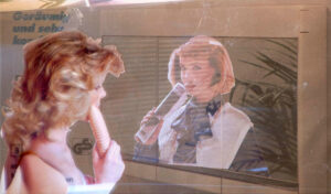 Peter Freitag - Scenes for Life -- "Geraeumig und komfortabel"